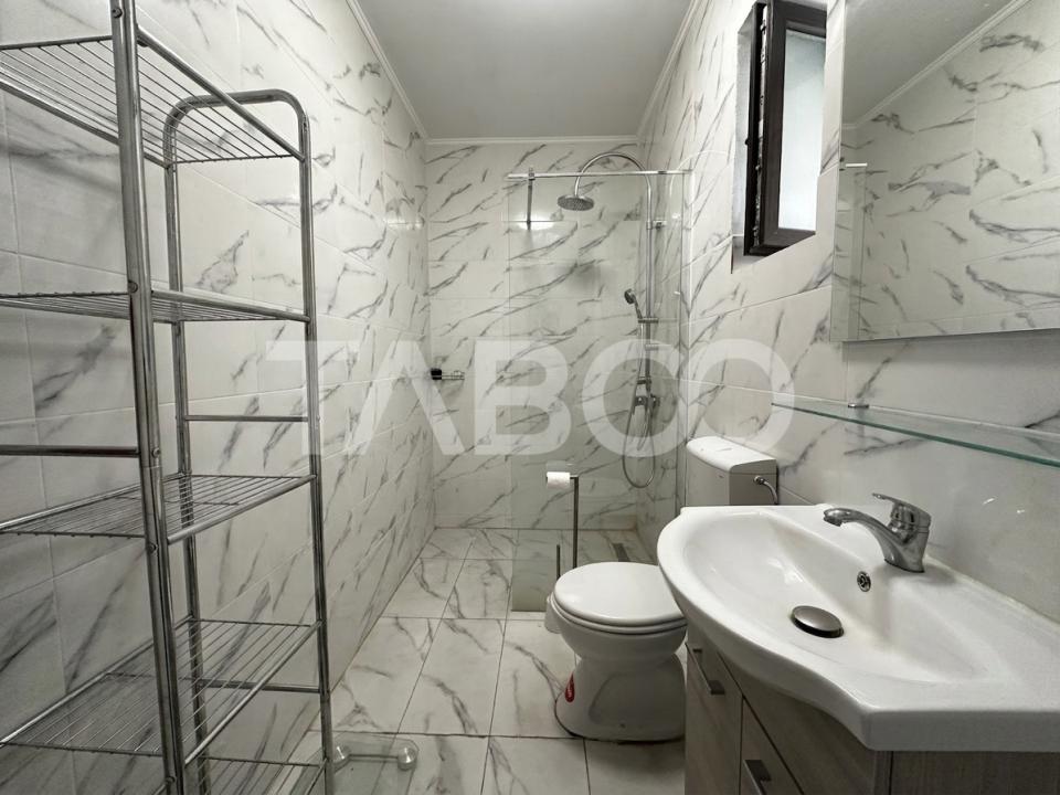 Apartament de vanzare 2 camere decomandate si pivnita in Orasul de Jos