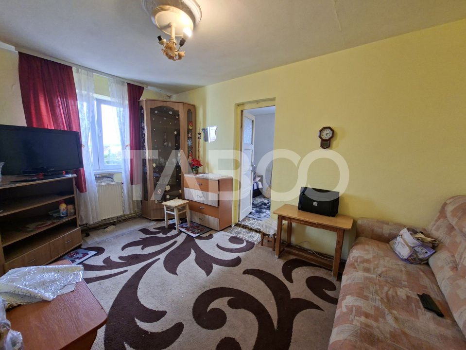 Apartament de vanzare 2 camere etaj intermediar Profi Tiglari