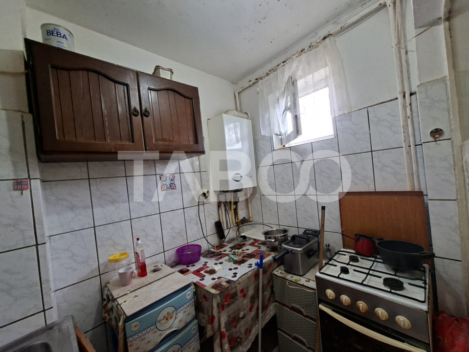 Apartament de vanzare 2 camere etaj intermediar Profi Tiglari