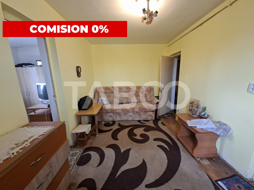 Apartament de vanzare 2 camere etaj intermediar Profi Tiglari
