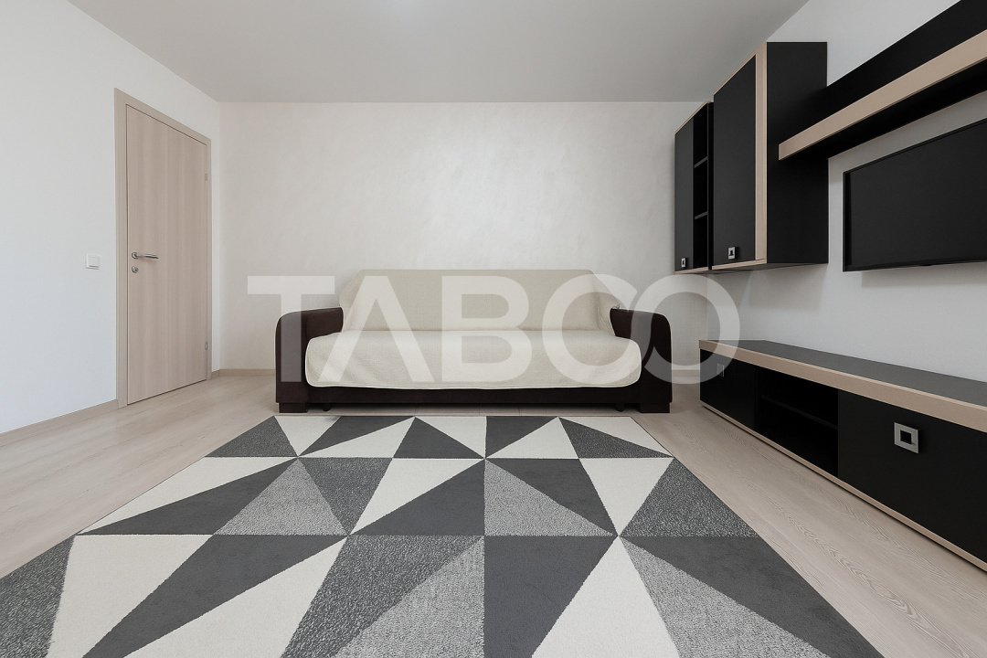 Apartament de vanzare 2 camere la etaj 1 + bloc cu gradina privata
