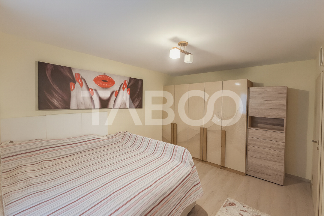 Apartament de vanzare 2 camere la etaj 1 + bloc cu gradina privata