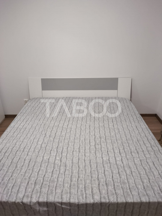Apartament de vanzare 2 camere mobilat utilat parcare subterana Lupeni