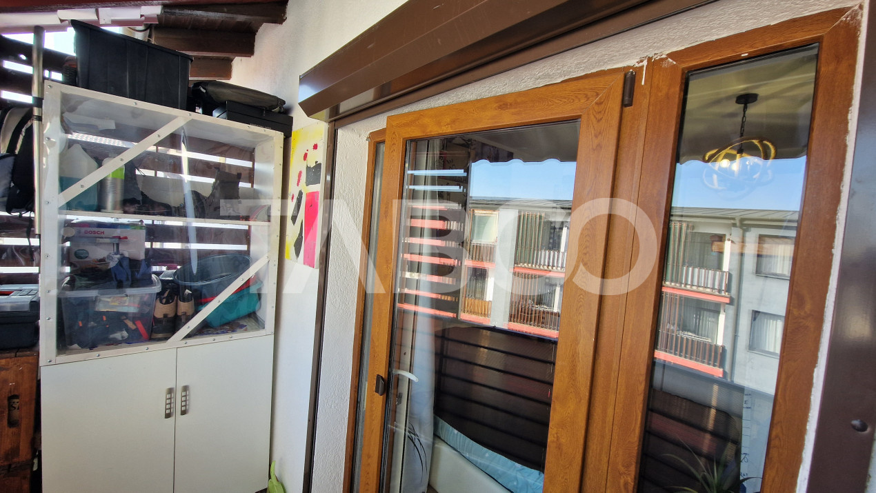 Apartament de vanzare 2 camere pod depozitare parcare si 2 balcoane