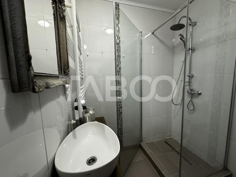 Apartament de vanzare 2 camere pretabil spatiu comercial in Sibiu