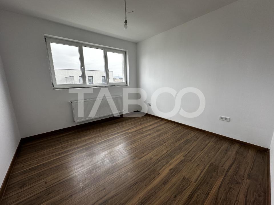 Apartament de vanzare 3 camere 2 bai 1 logie 1 balcon loc de parcare