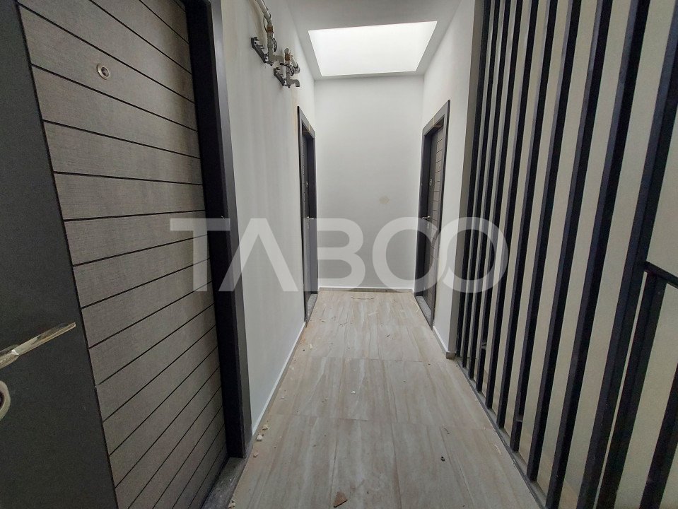 Apartament de vanzare 3 camere 2 bai 1 logie 1 balcon loc parcare