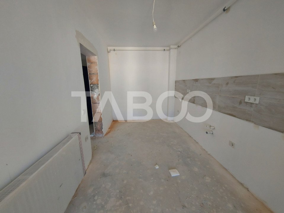 Apartament de vanzare 3 camere 2 bai 1 logie 1 balcon loc parcare