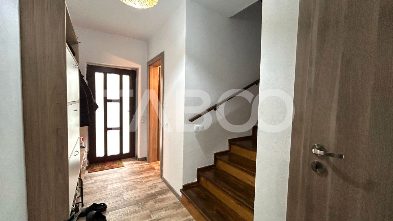 Apartament de vanzare 3 camere 2 bai 2 balcoane loc de parcare Sibiu