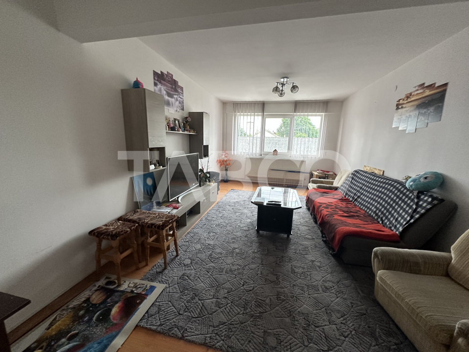 Apartament de vanzare 3 camere 2 bai 95 mp utili etaj 2 Zona Parcului