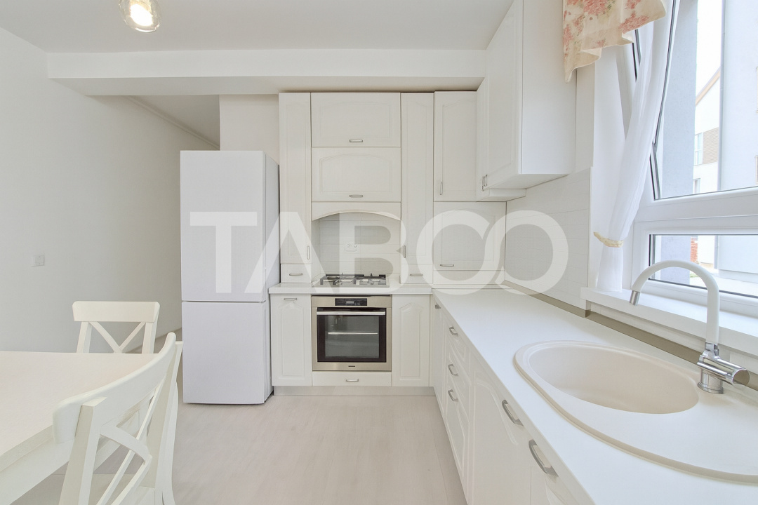 Apartament de vanzare 3 camere 2 bai gradina 74mp si parcare Selimbar