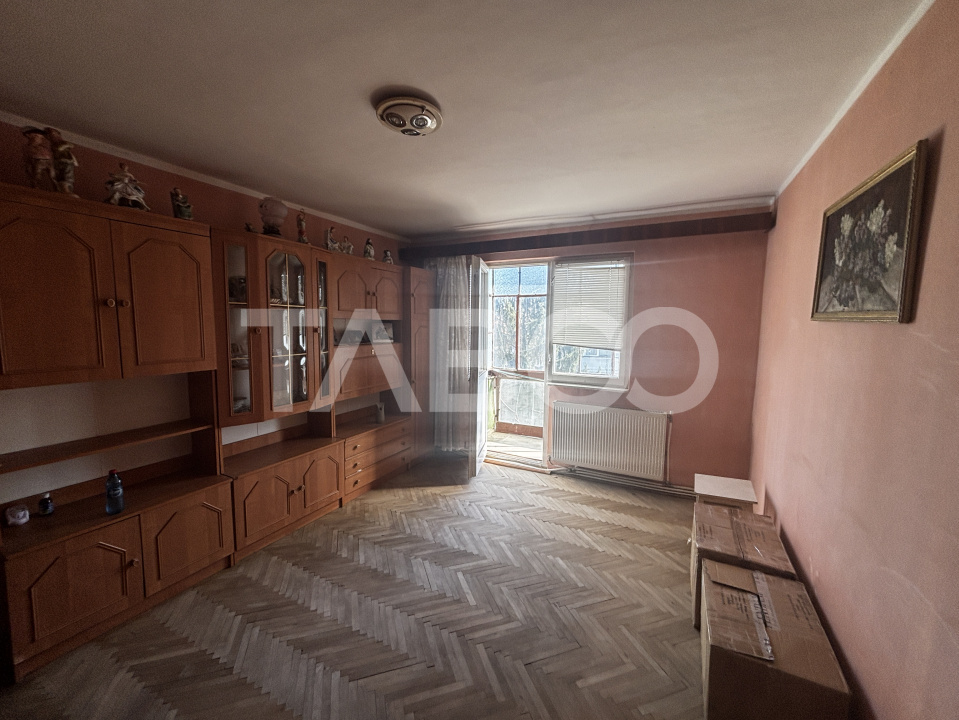 Apartament de vanzare 3 camere 50 mp utili zona Mihai Viteazul in Sibiu - Biruintei
