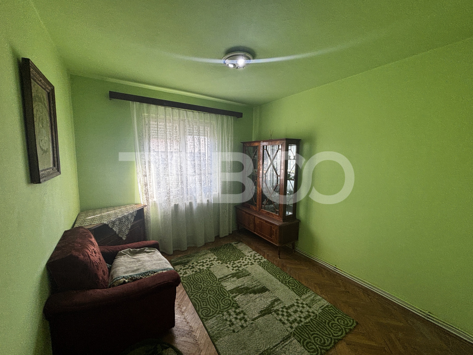 Apartament de vanzare 3 camere 50 mp utili zona Mihai Viteazul