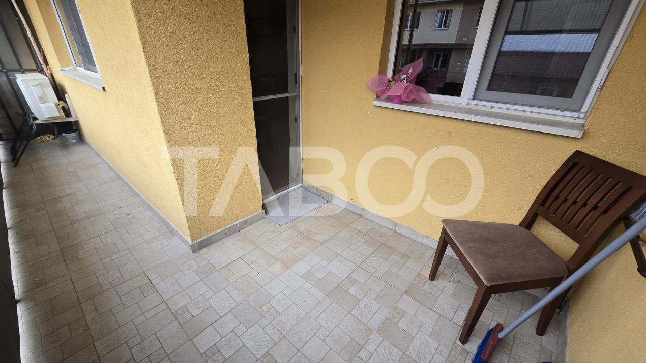 Apartament de vanzare 3 camere 70mp mobilat utilat balcon zona Rahovei