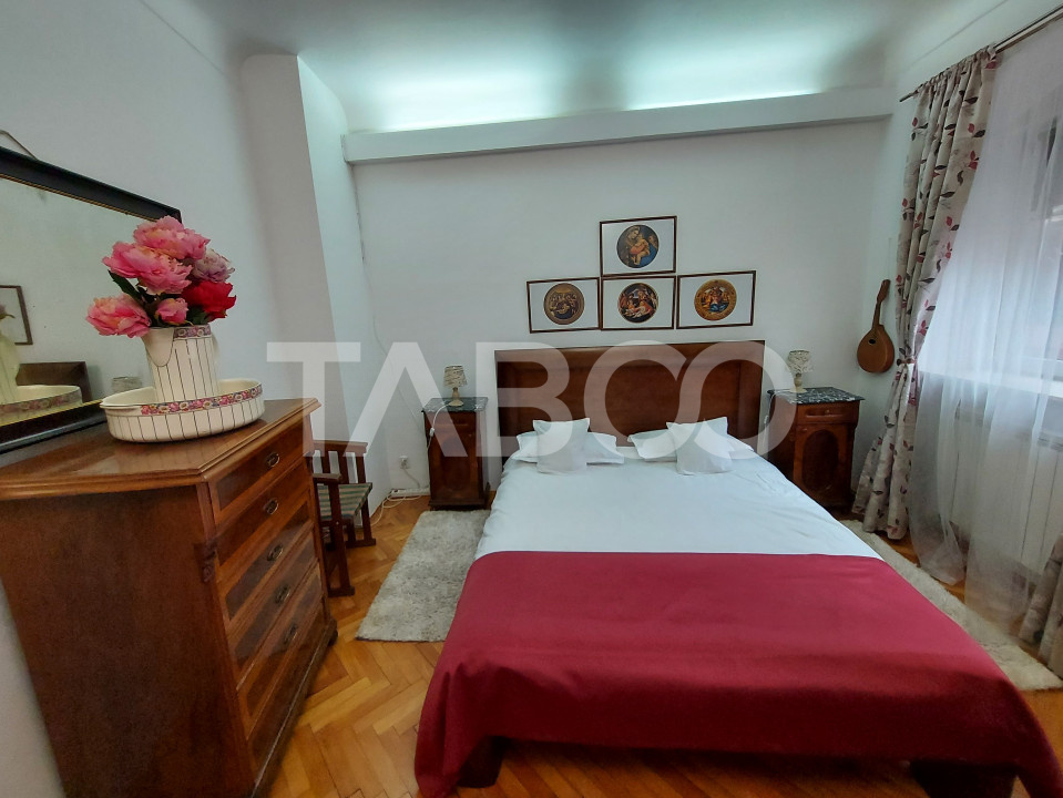 Apartament de vanzare 3 camere 77 mpu pivnita anexa in Centrul Istoric