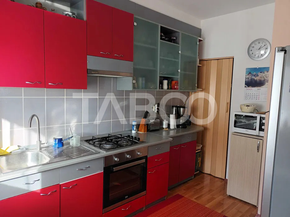 Apartament de vanzare 3 camere 77mp 2 bai si balcon Vasile Aaron Sibiu