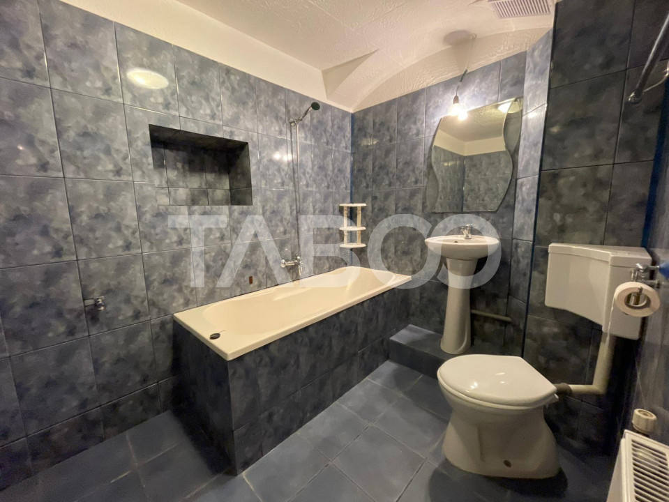 Apartament de vanzare 3 camere 91 mpu loc de parcare Orasul de Jos