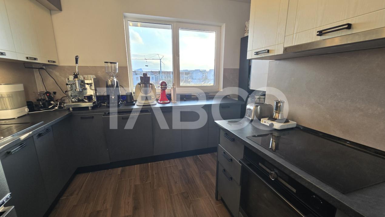 Apartament de vanzare 3 camere 93mp 2 bai balcoane zona Rahovei Sibiu