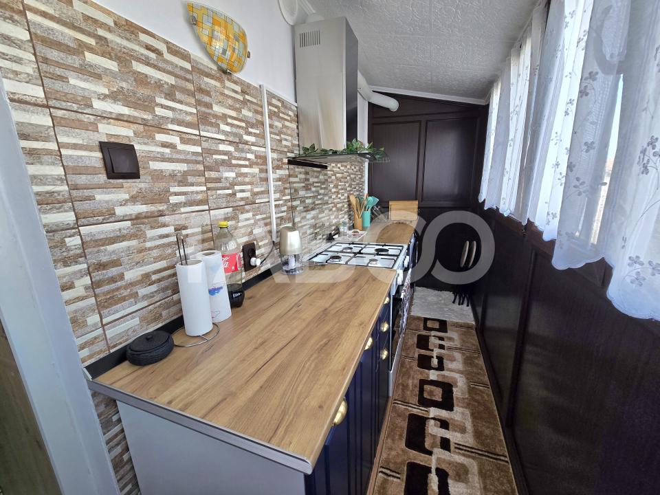 Apartament de vanzare 3 camere balcon mobilat totul nou Mihai Viteazul