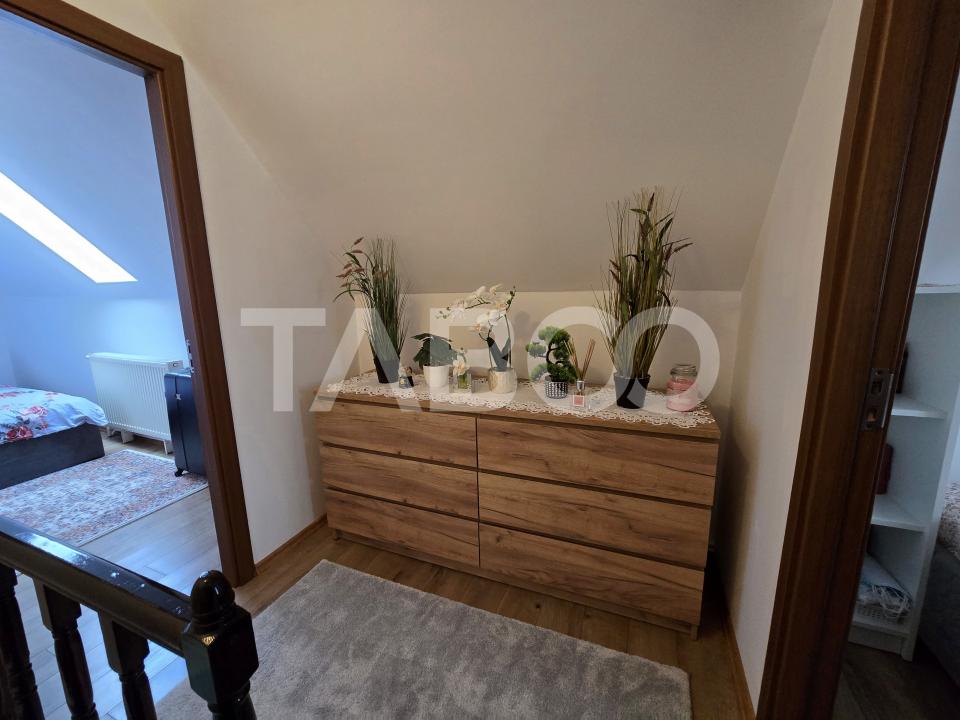 Apartament de vanzare 3 camere balcon mobilat totul nou Mihai Viteazul