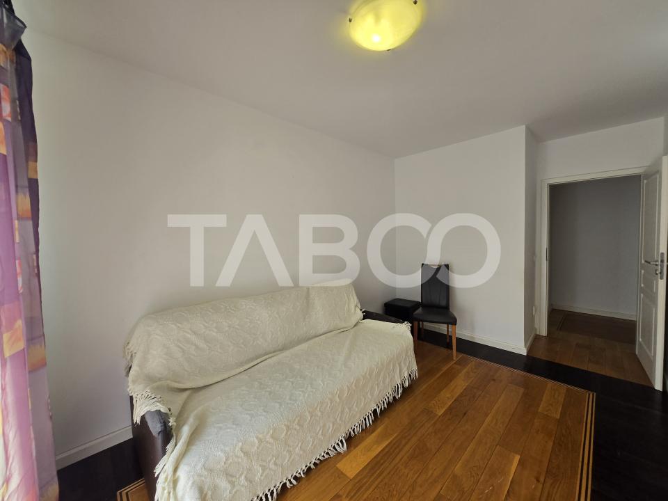 Apartament de vanzare 3 camere balcon parcare City Residence Sibiu