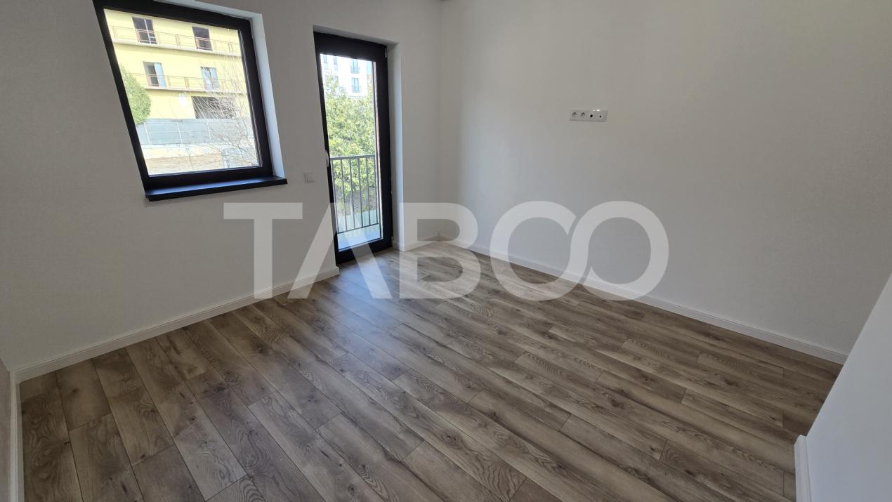Apartament de vanzare 3 camere balcon parcare zona Shopping City Sibiu