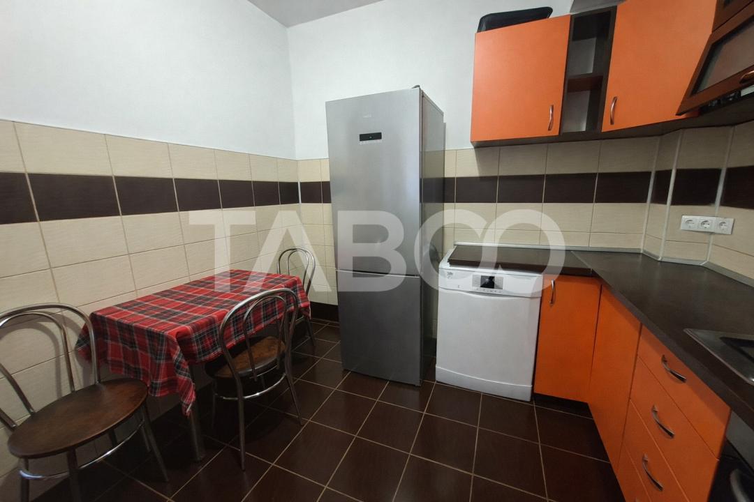 Apartament de vanzare 3 camere + boxa si balcon parcare etaj 2 Alma