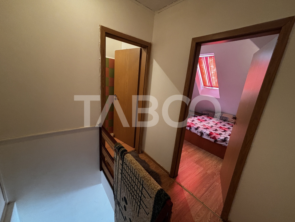 Apartament de vanzare 3 camere complet mobilat utilat Valea Aurie