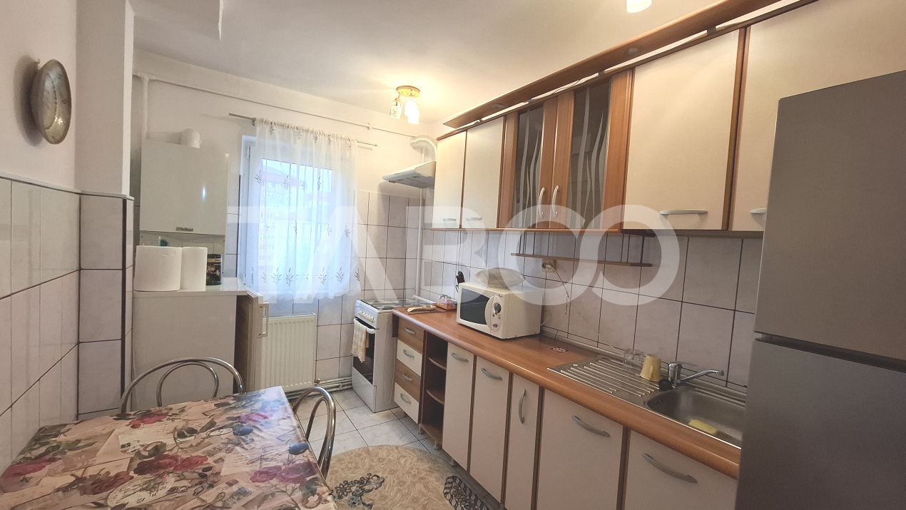 Apartament de vanzare 3 camere decomandat 58 mp zona Valea Aurie Sibiu
