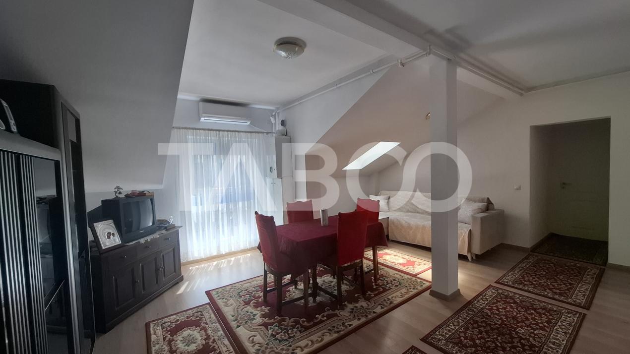Apartament de vanzare 3 camere decomandat 68 mp zona Turnisor Sibiu
