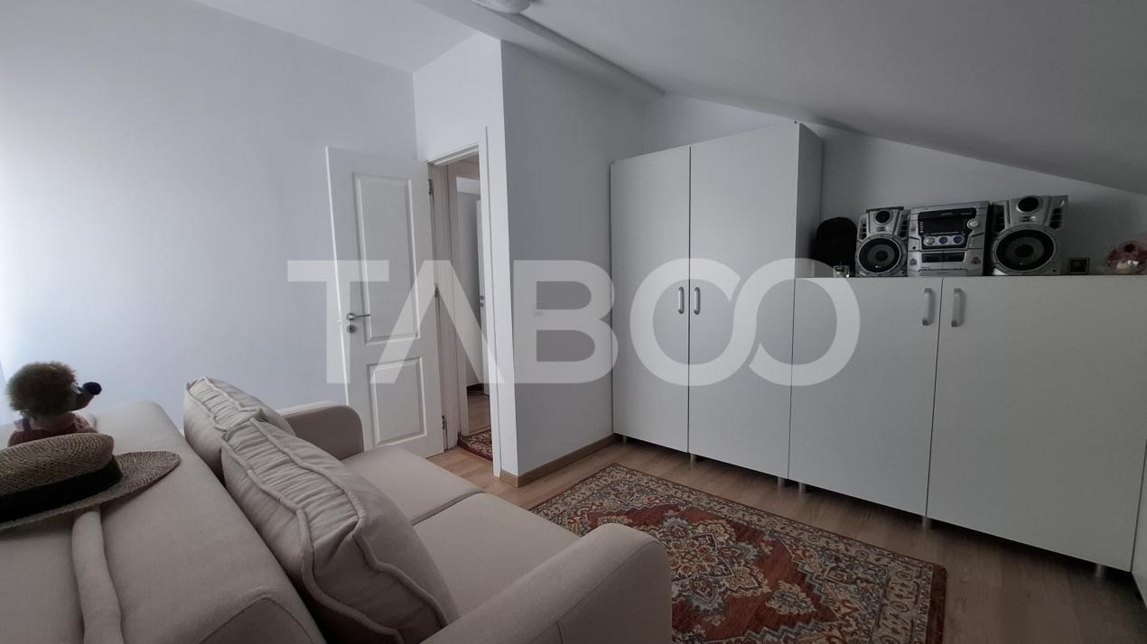 Apartament de vanzare 3 camere decomandat 68 mp zona Turnisor Sibiu