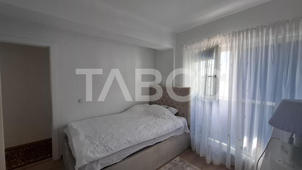 Apartament de vanzare 3 camere decomandat 68 mp zona Turnisor Sibiu
