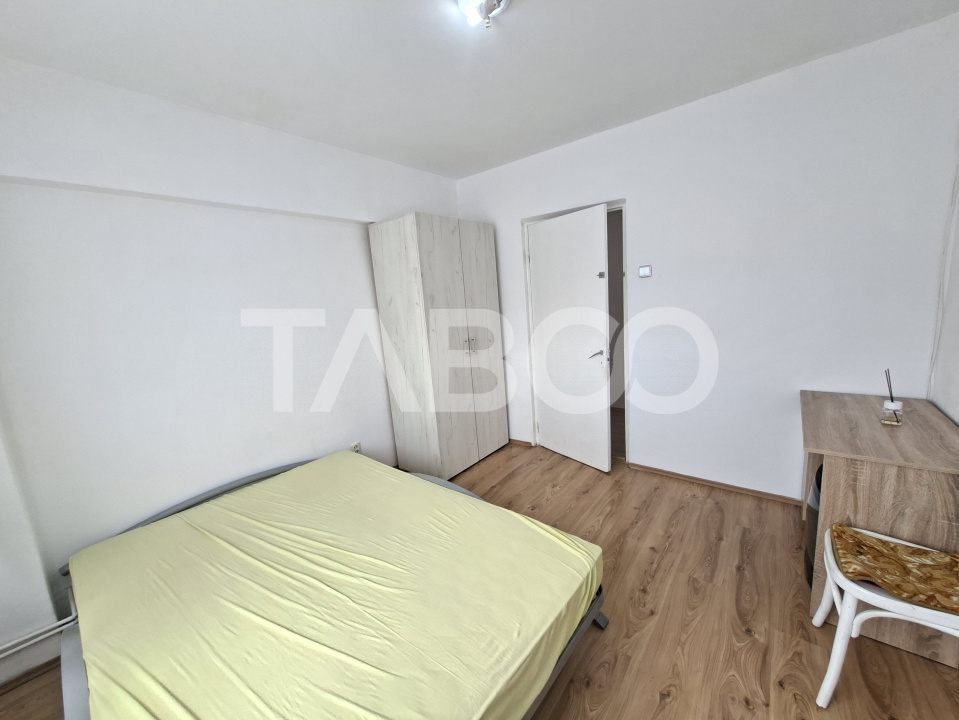 Apartament de vanzare 3 camere decomandat Mihai Viteazul bloc cu lift