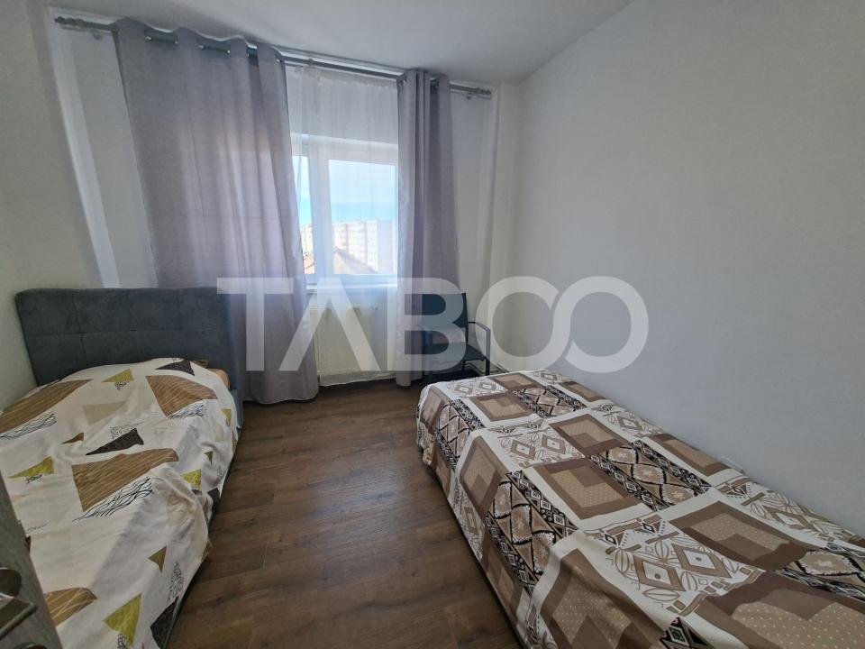 Apartament de vanzare 3 camere decomandat Mihai Viteazul bloc cu lift