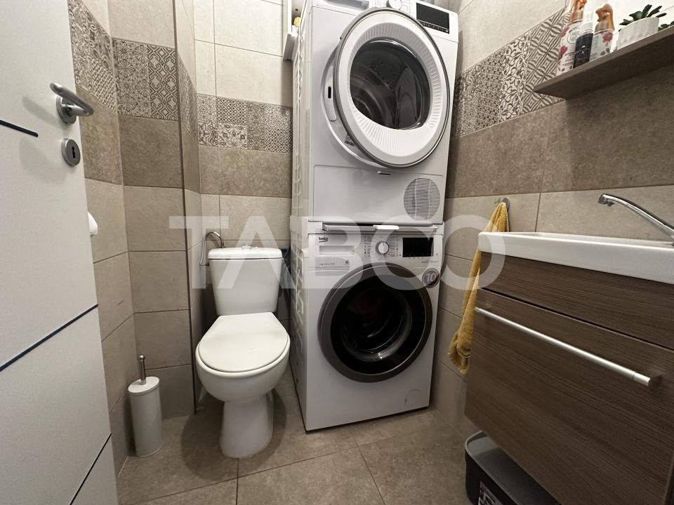 Apartament de vanzare 3 camere decomandate 78 mpu pod 85 mp Selimbar