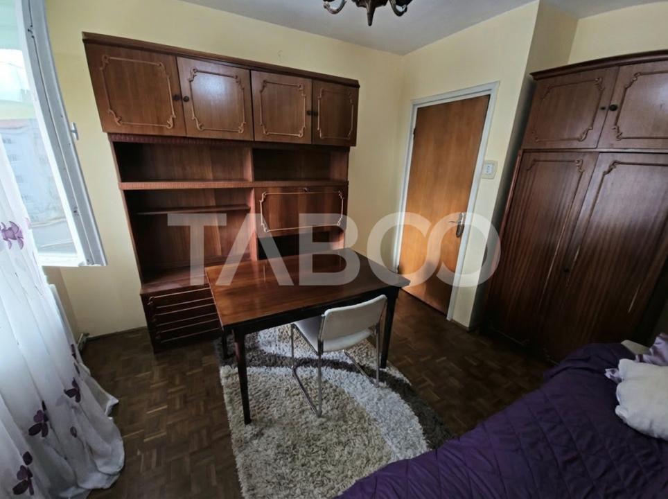 Apartament de vanzare 3 camere decomandate in zona Strand Sibiu