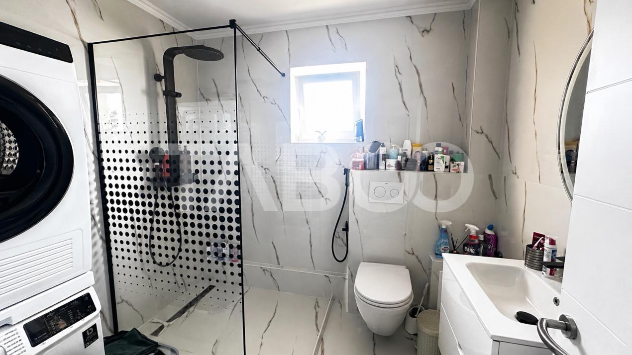 Apartament de vanzare 3 camere decomandate loc parcare Selimbar