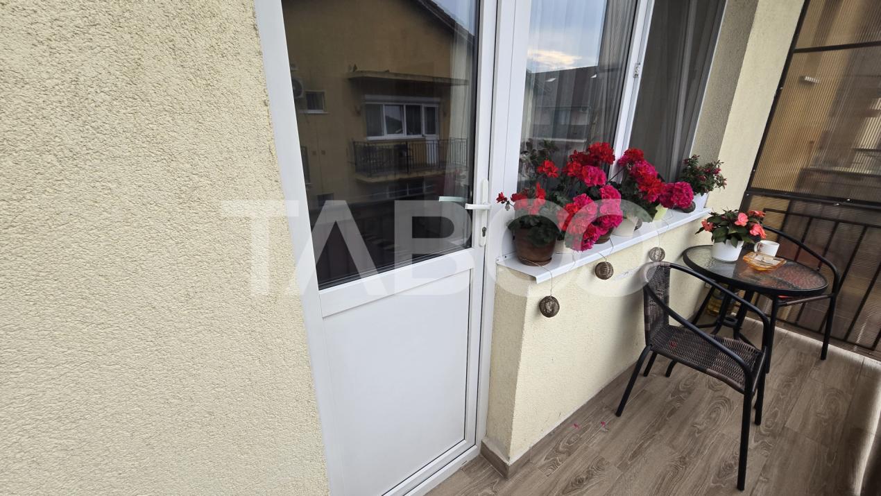 Apartament de vanzare 3 camere decomandate mobilate utilate Turnisor