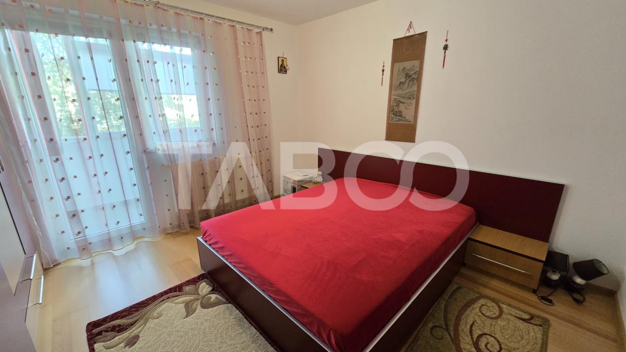 Apartament de vanzare 3 camere decomandate parcare zona Brana Selimbar
