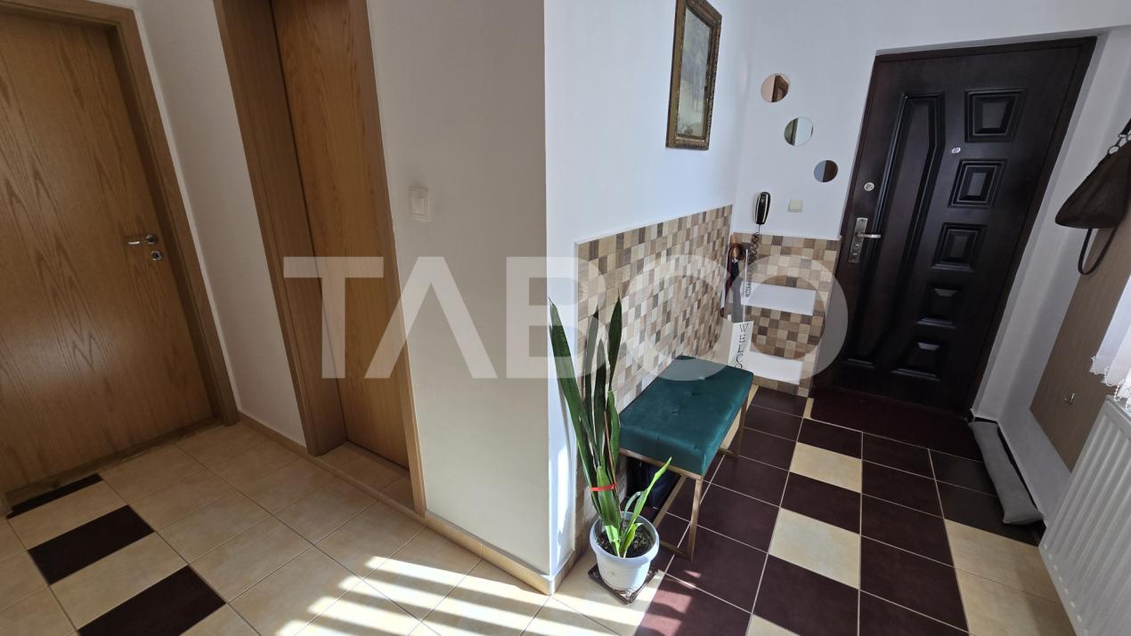 Apartament de vanzare 3 camere decomandate parcare zona Brana Selimbar