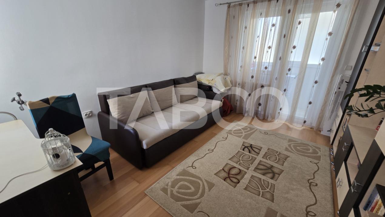 Apartament de vanzare 3 camere decomandate parcare zona Brana Selimbar