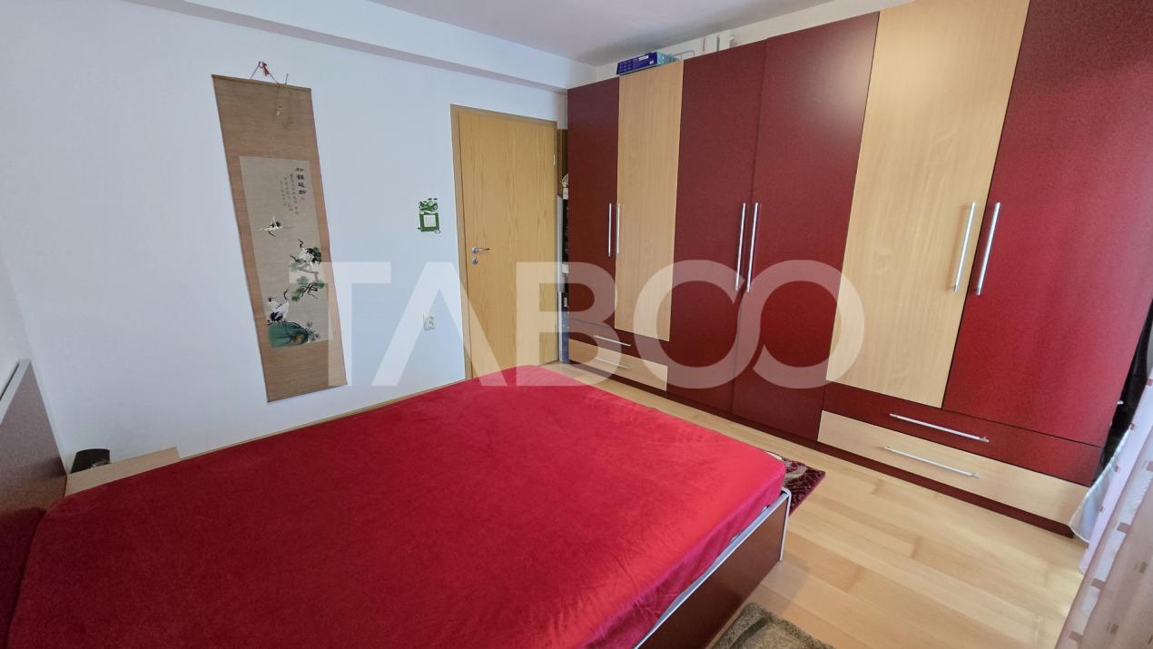 Apartament de vanzare 3 camere decomandate parcare zona Brana Selimbar