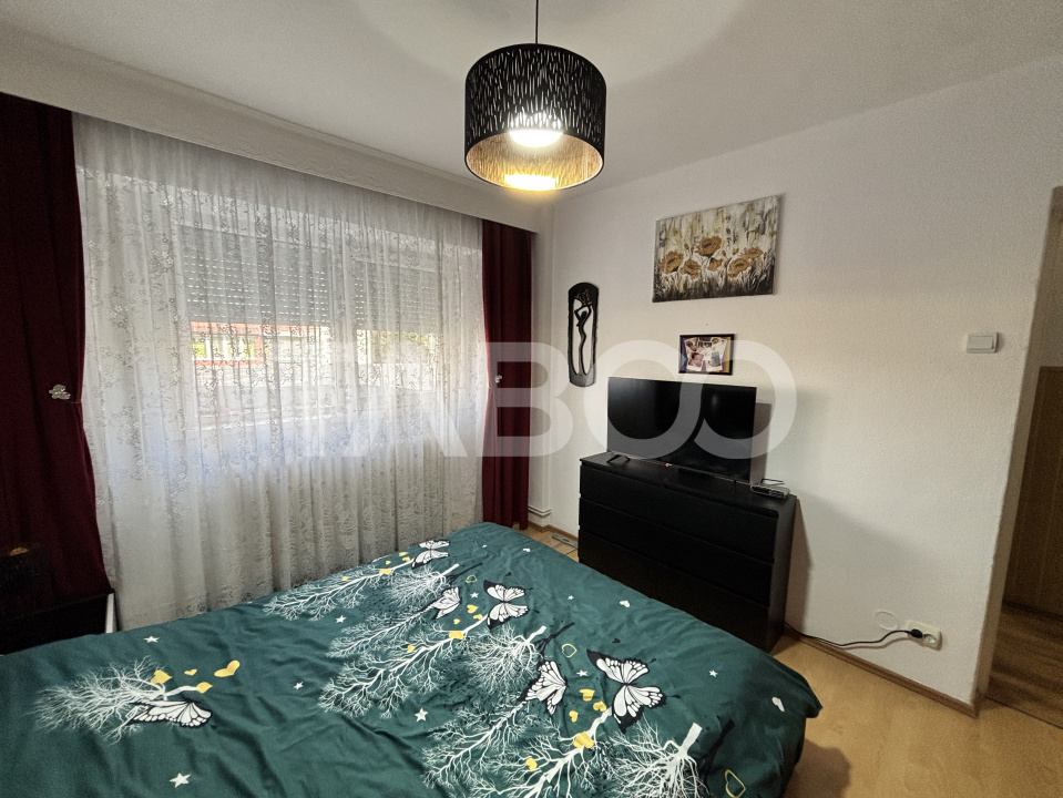 Apartament de vanzare  3 camere etaj 1 cu pivnita zona Valea Aurie