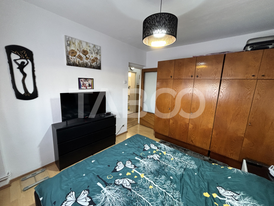Apartament de vanzare  3 camere etaj 1 cu pivnita zona Valea Aurie