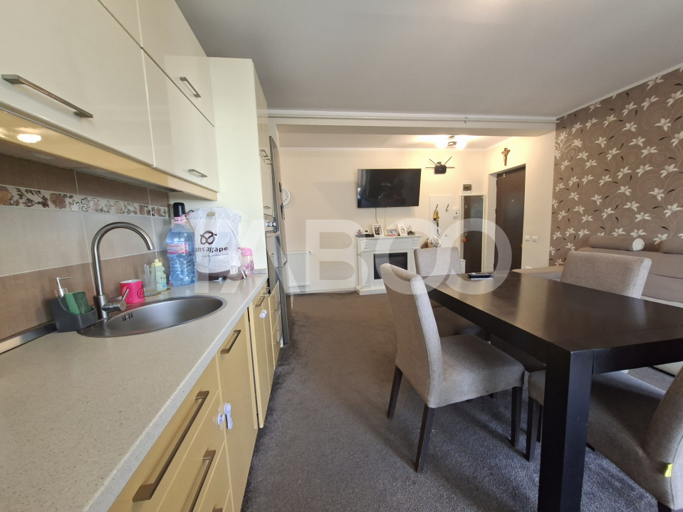 Apartament de vanzare 3 camere etaj 1 zona Brana + bloc cu gradina