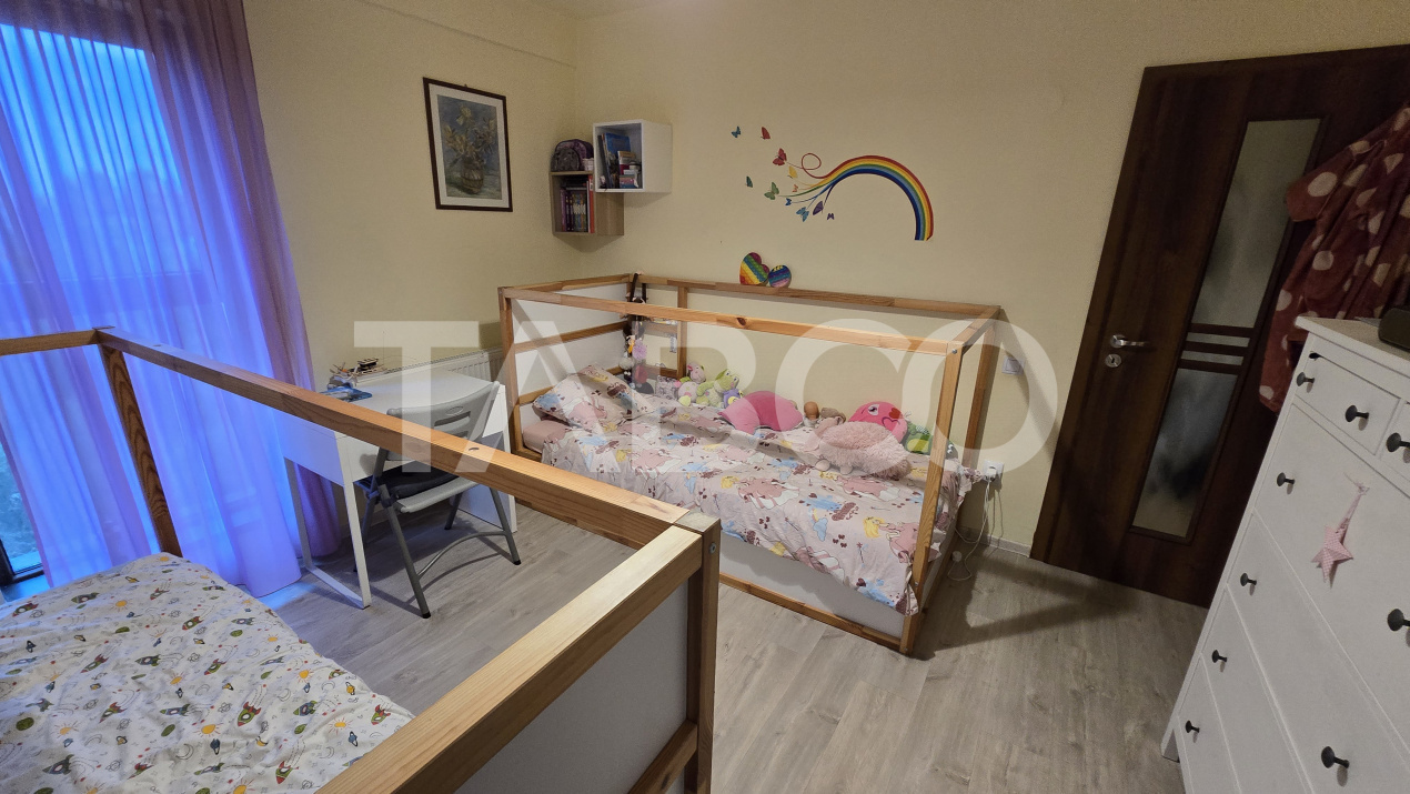 Apartament de vanzare 3 camere etaj intermediar balcon Doamna Stanca