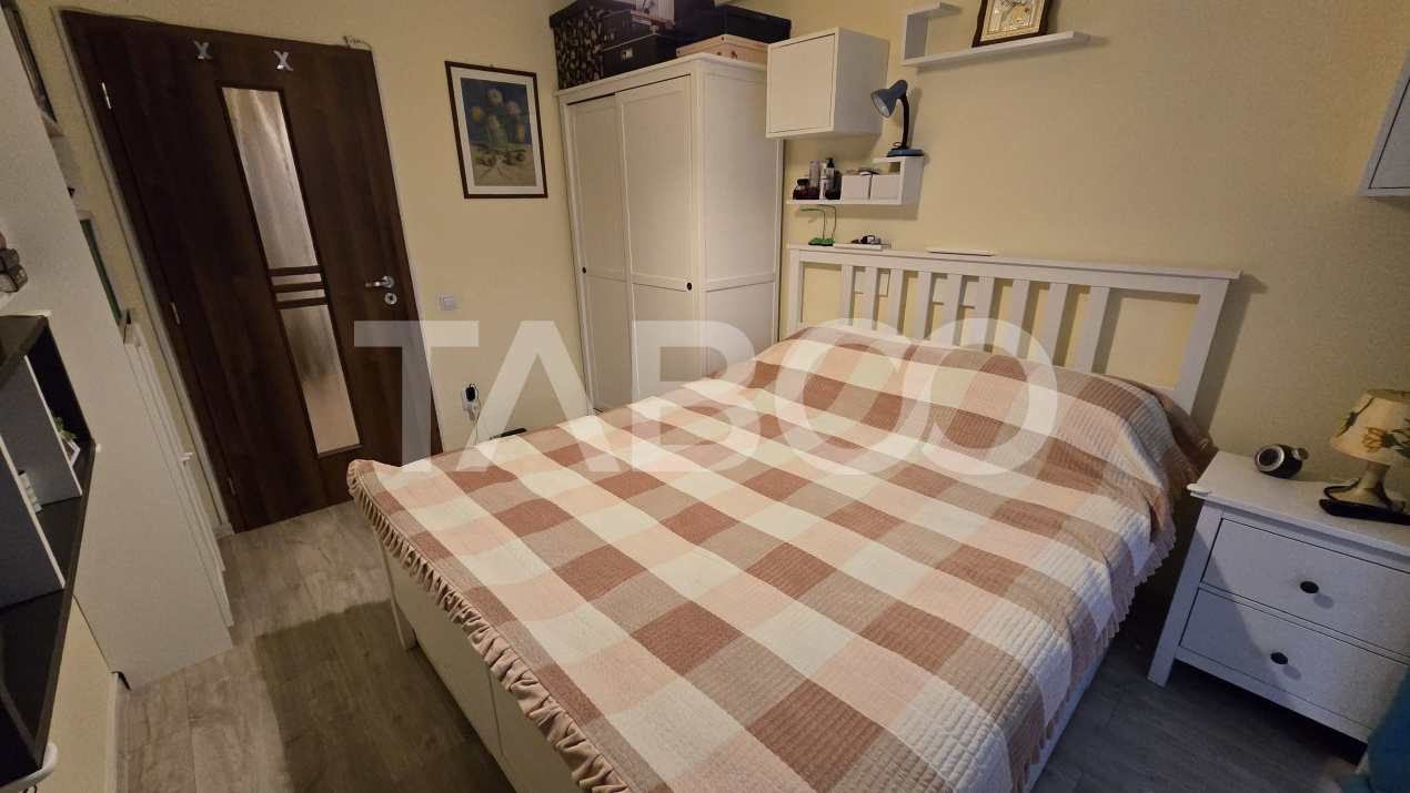 Apartament de vanzare 3 camere etaj intermediar balcon Doamna Stanca