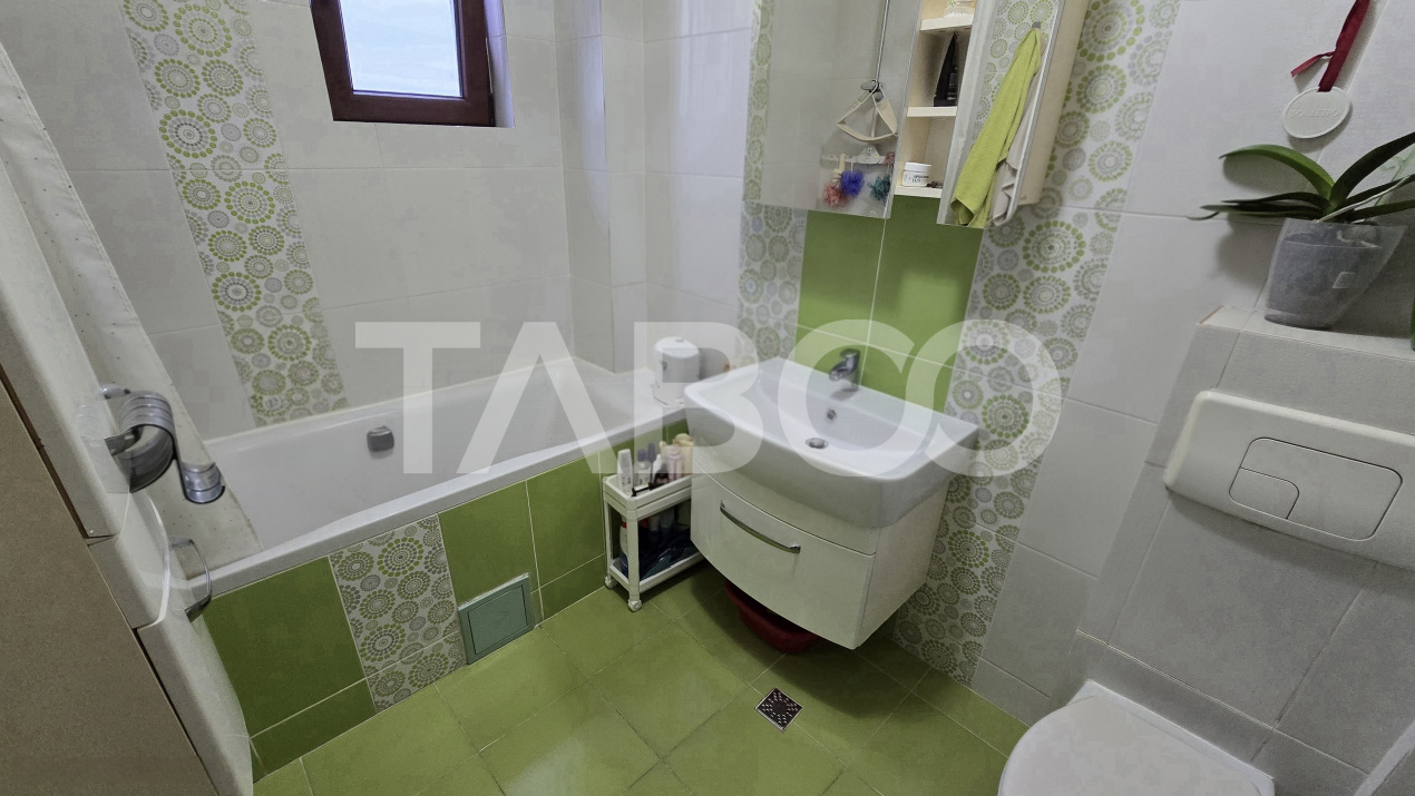 Apartament de vanzare 3 camere etaj intermediar balcon Doamna Stanca