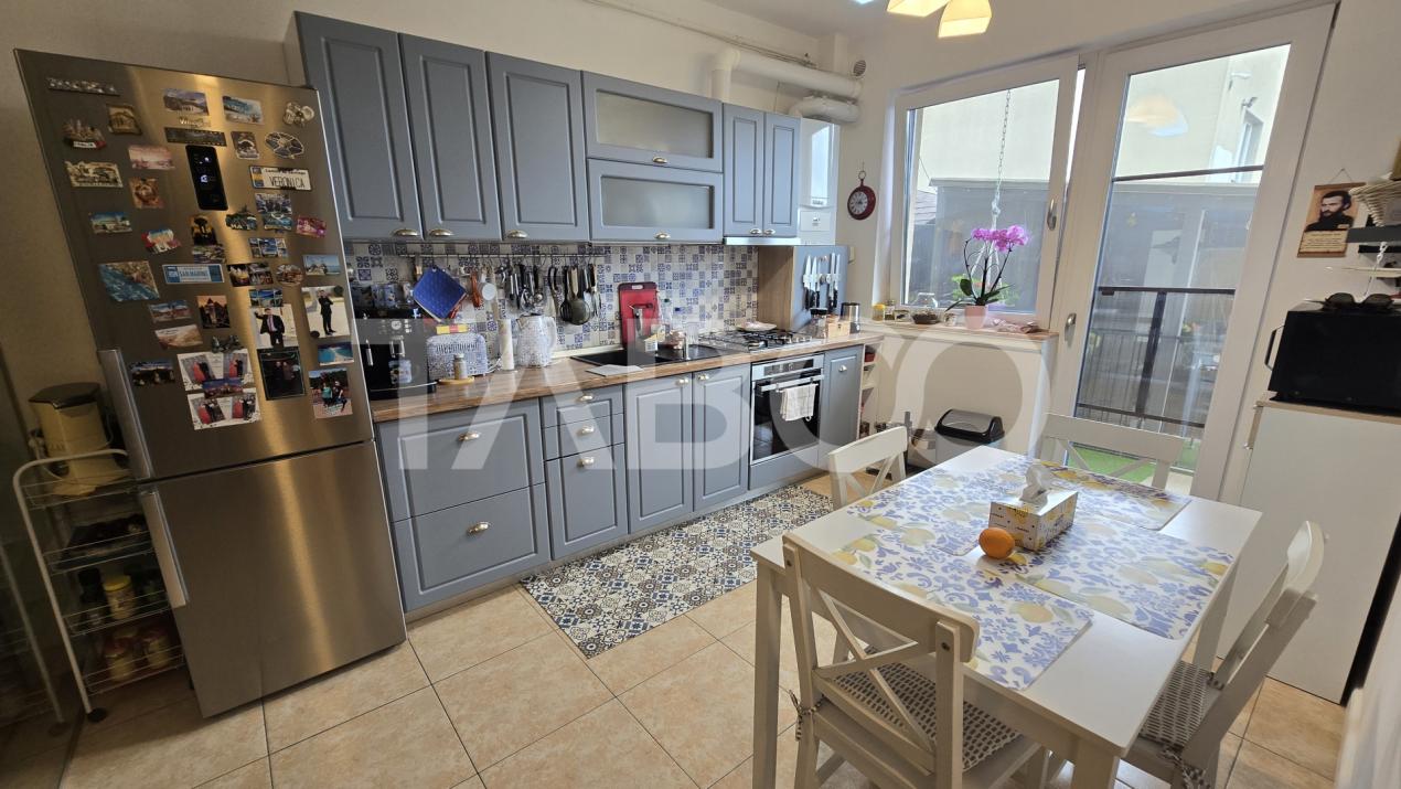 Apartament de vanzare 3 camere gradina si 2 parcari Calea Surii Mici