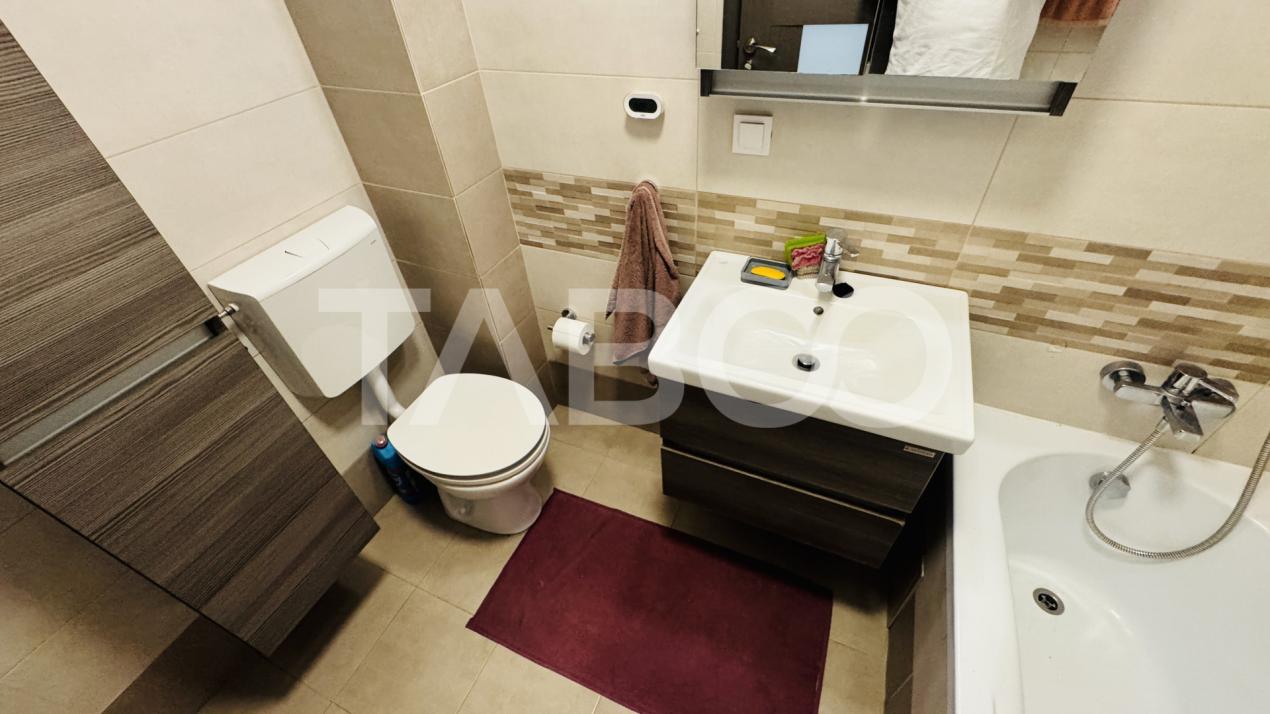 Apartament de vanzare 3 camere lift parcare bloc nou City Residence 
